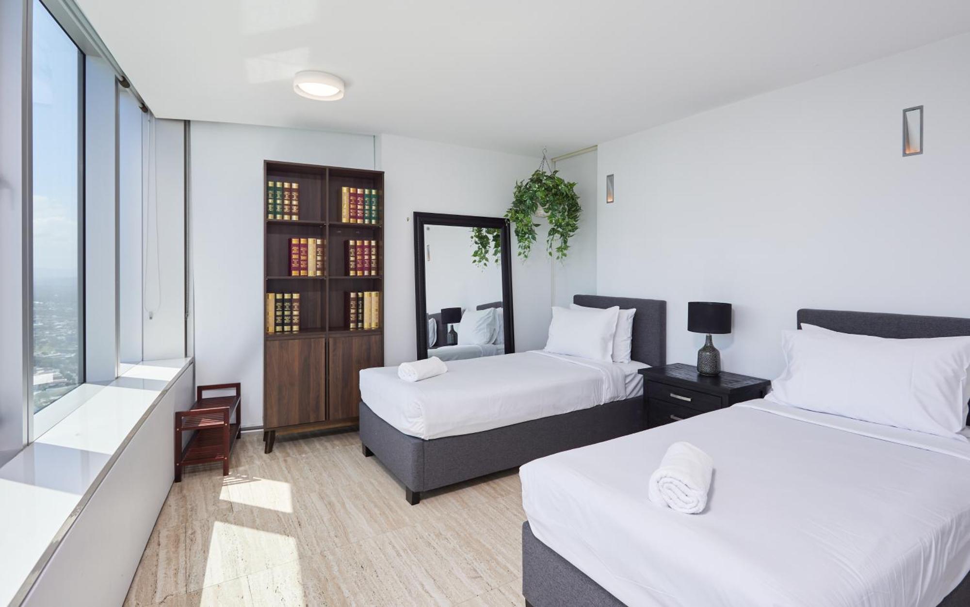 Serain Residences On 9 Hamilton Avenue Χρυσή Ακτή Εξωτερικό φωτογραφία